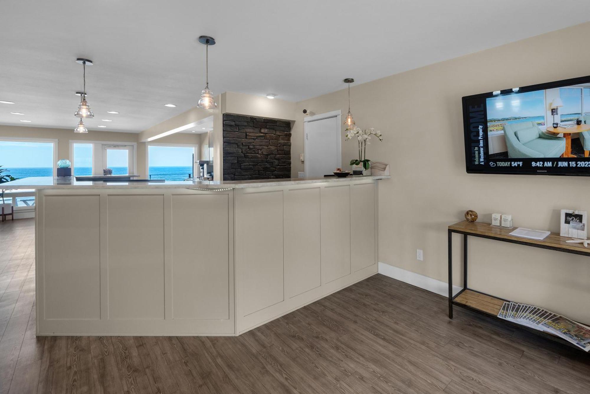 Pelican Shores Inn Lincoln City Bagian luar foto