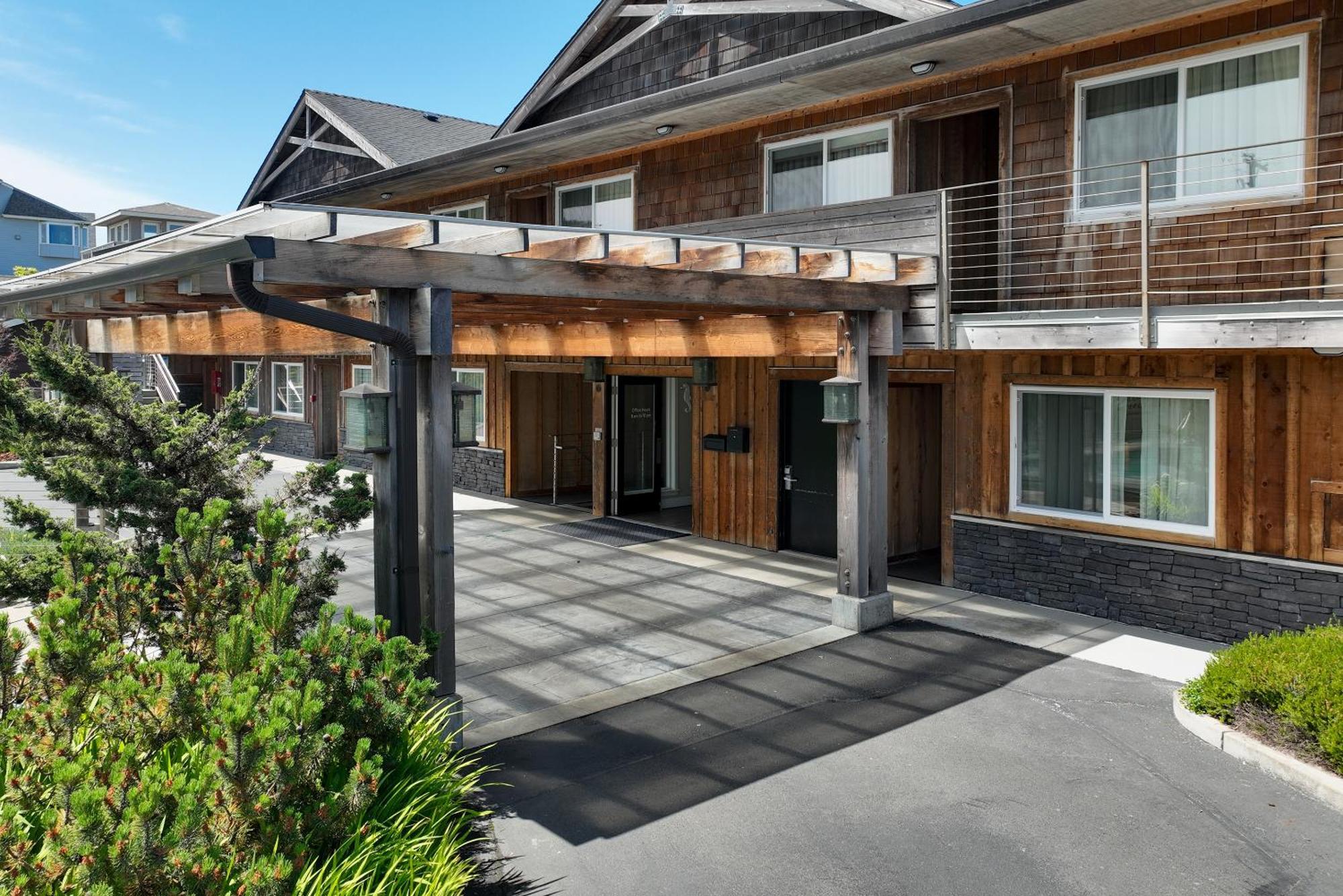Pelican Shores Inn Lincoln City Bagian luar foto