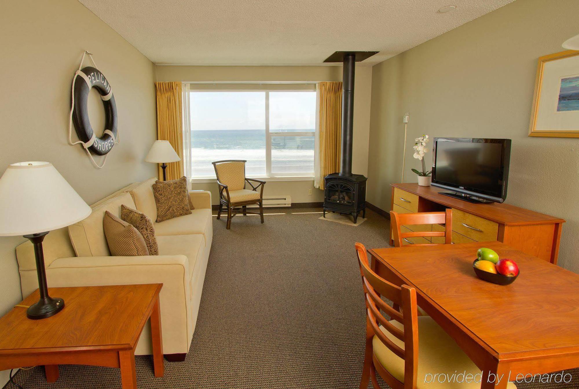 Pelican Shores Inn Lincoln City Bagian luar foto