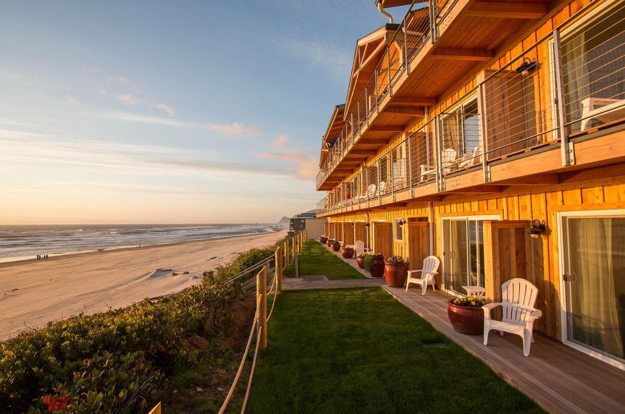 Pelican Shores Inn Lincoln City Bagian luar foto